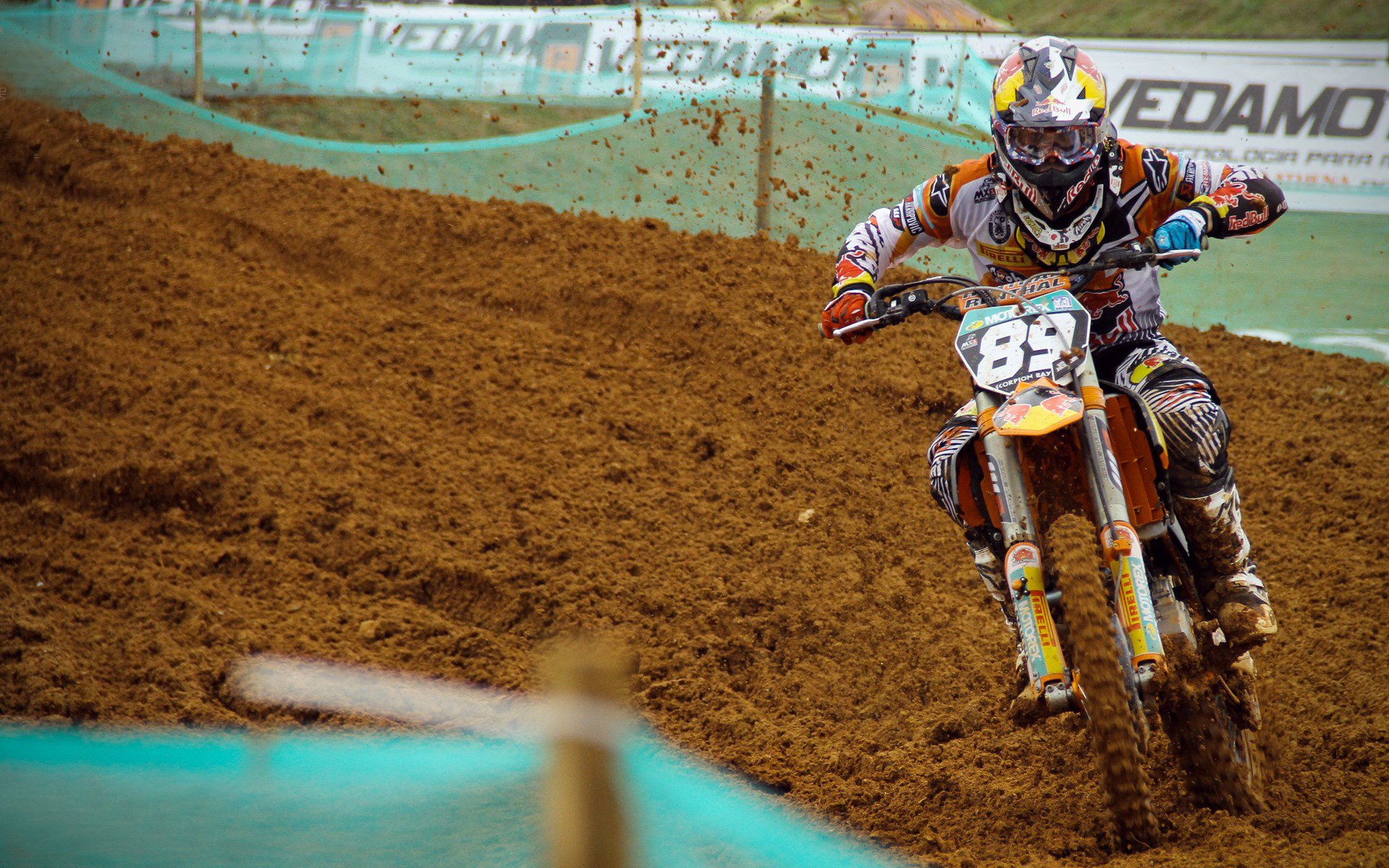 英超：阿森纳2-2战平布莱顿，奥巴梅杨梅开二度，阿森纳对布莱顿